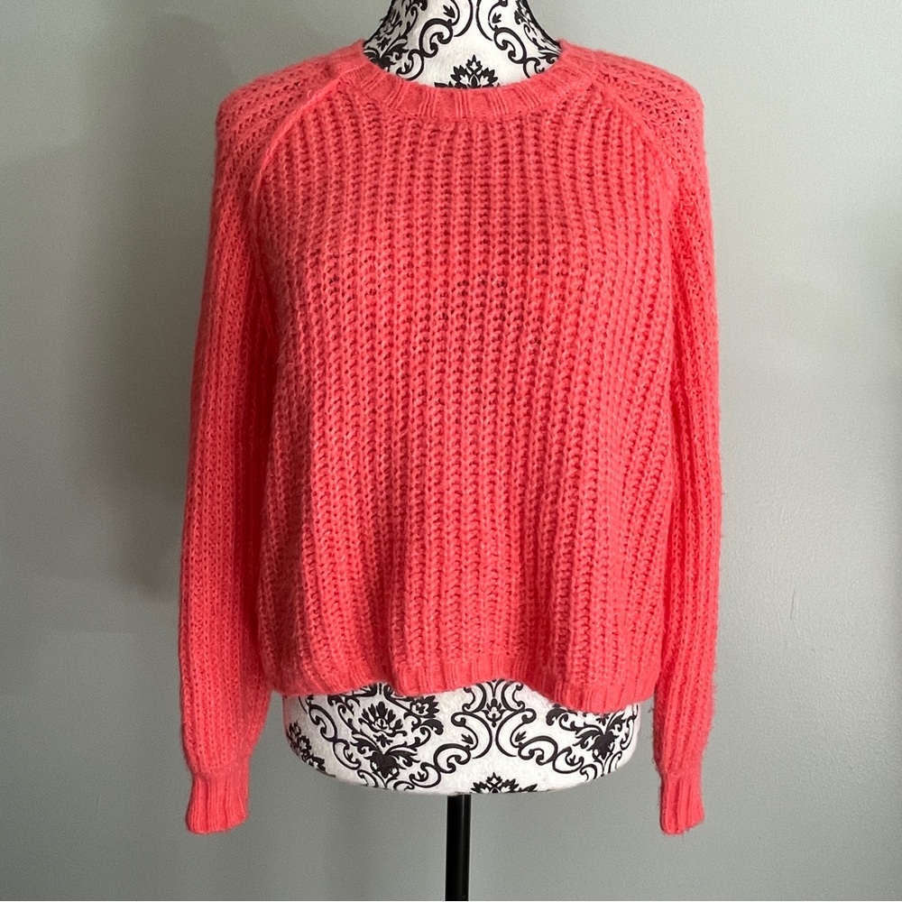 Wild Fable Coral Knit Sweater Crewneck Long Sleeve Women’s Size Small Relaxed